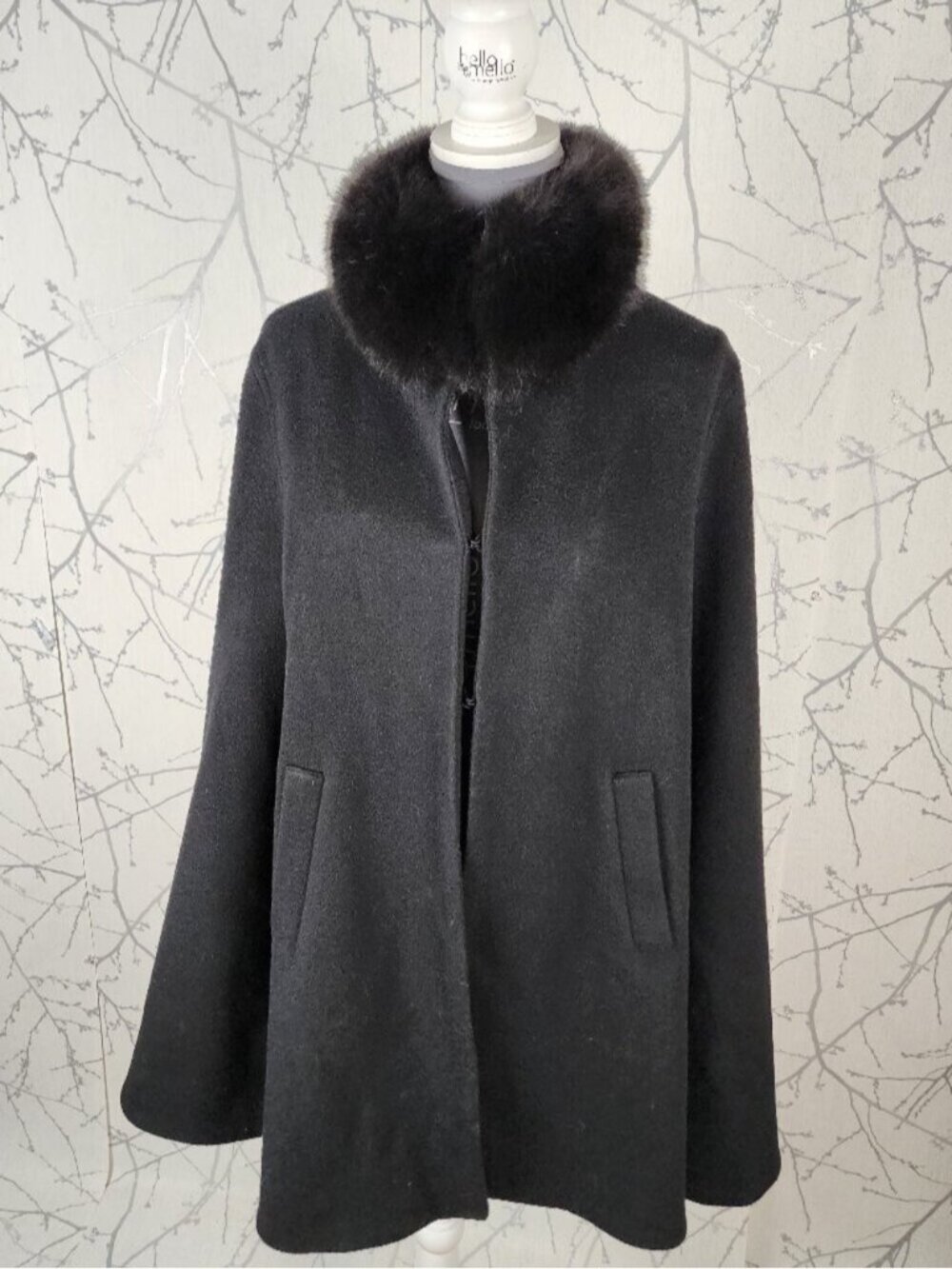 Holt Renfrew Black Wool Cashmere Fox Fur Collar Cape